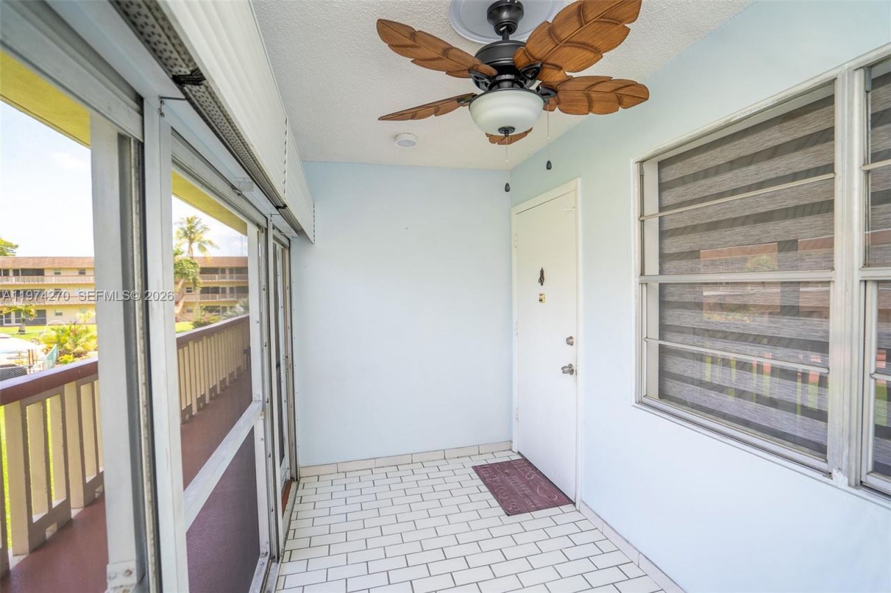 5300 Washington St , Unit T227, Hollywood, FL 33021 Photo