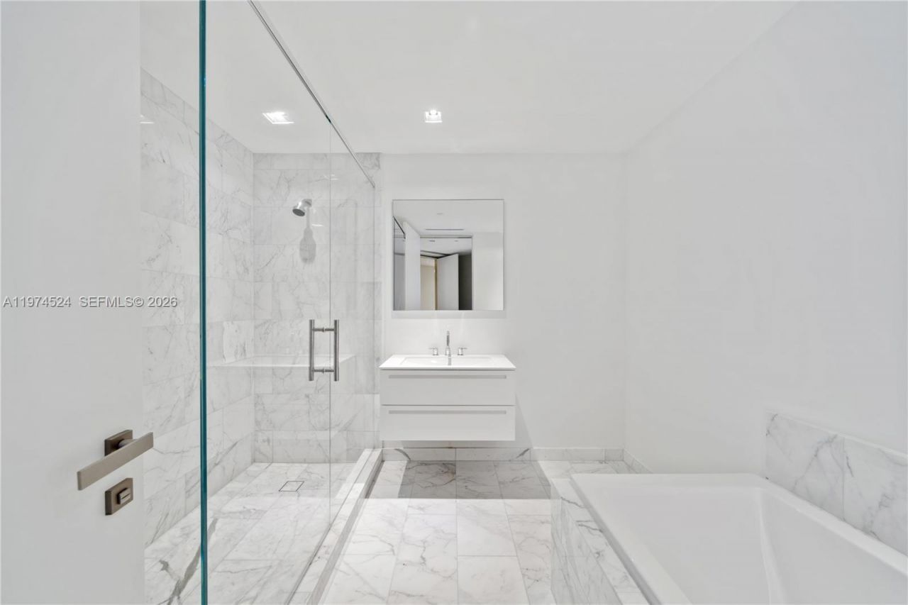 7043 Fisher Island Dr, Unit 7043, Miami Beach, FL 33109 Photo