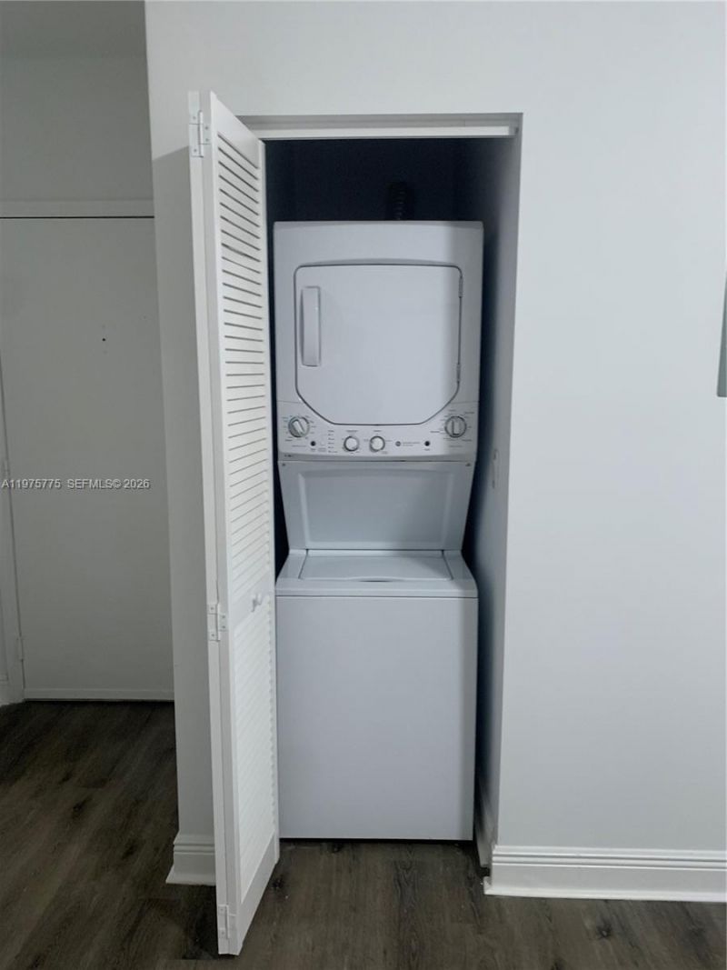 1218 Salzedo St, Unit 5, Coral Gables, FL 33134 Photo