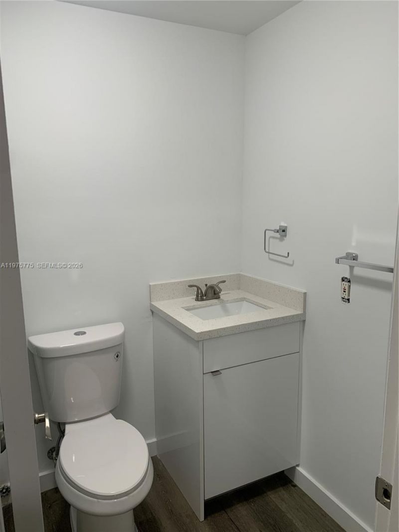 1218 Salzedo St, Unit 5, Coral Gables, FL 33134 Photo