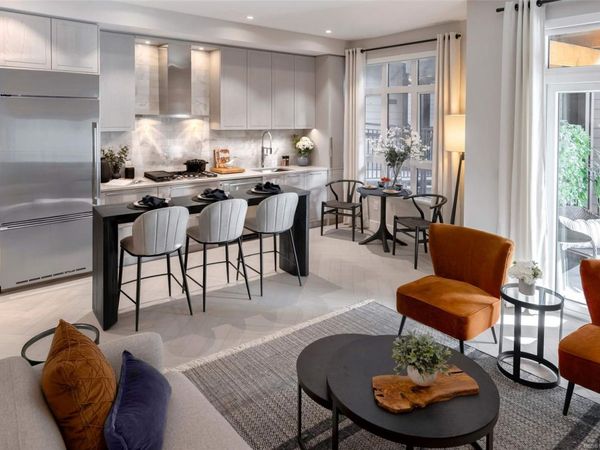 427 Lampson St, Unit 211, Esquimalt, BC V9A 0K5