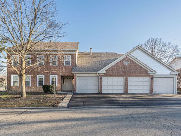 Unit D1, Wheeling, IL 60090