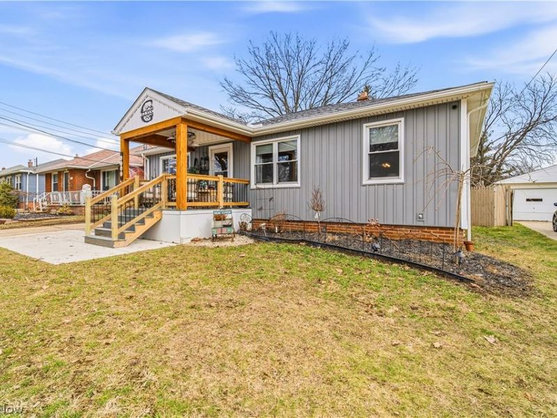 6563 W 130th Street, Parma Heights, OH 44130 Photo 2