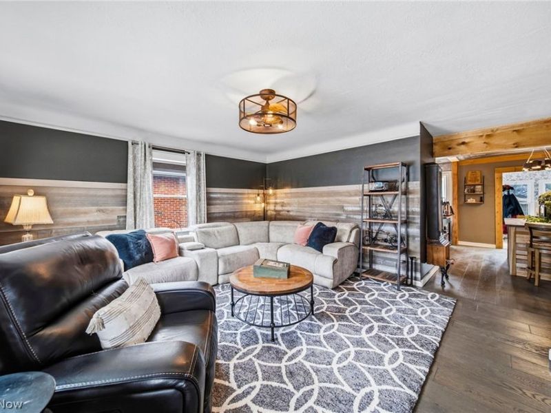 6563 W 130th Street, Parma Heights, OH 44130 Photo 4