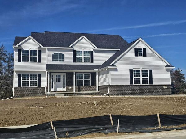 10619 Valley View Drive, Saline, MI 48176
