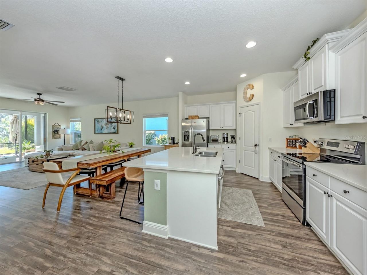 7412 Ridgelake Circle, Bradenton, FL 34203 Photo