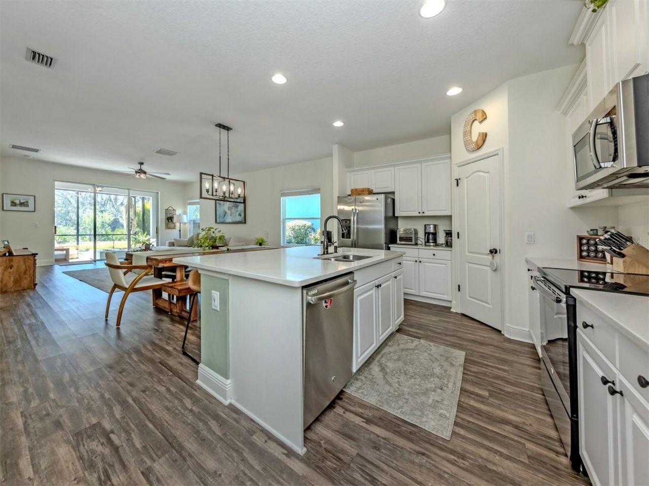 7412 Ridgelake Circle, Bradenton, FL 34203 Photo