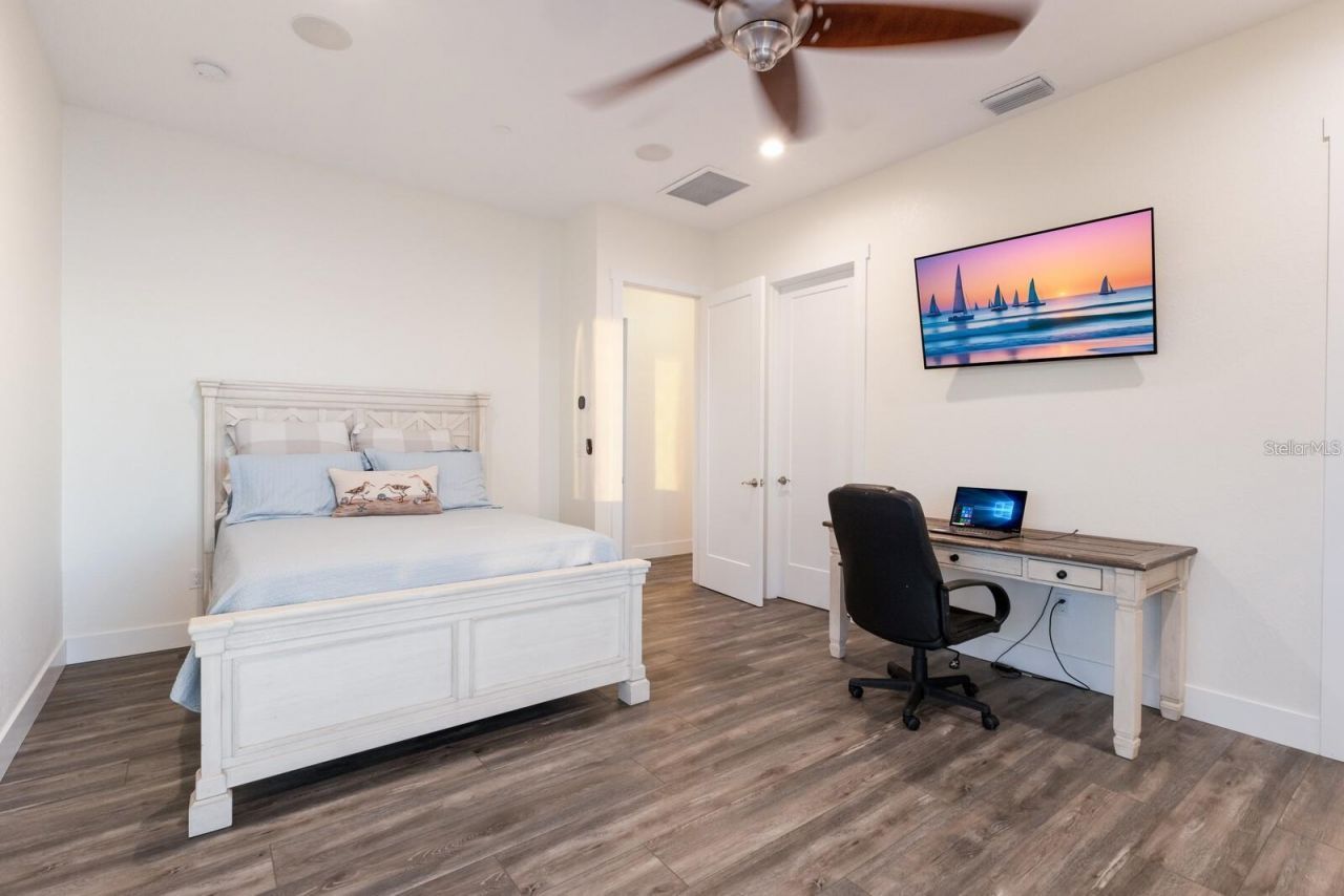 208 22nd Street Court Ne, Bradenton, FL 34208 Photo