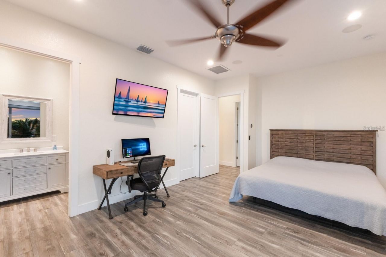 208 22nd Street Court Ne, Bradenton, FL 34208 Photo