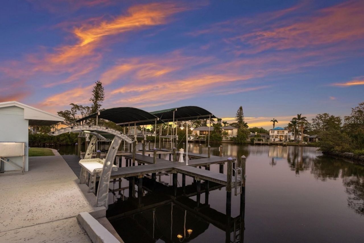 208 22nd Street Court Ne, Bradenton, FL 34208 Photo