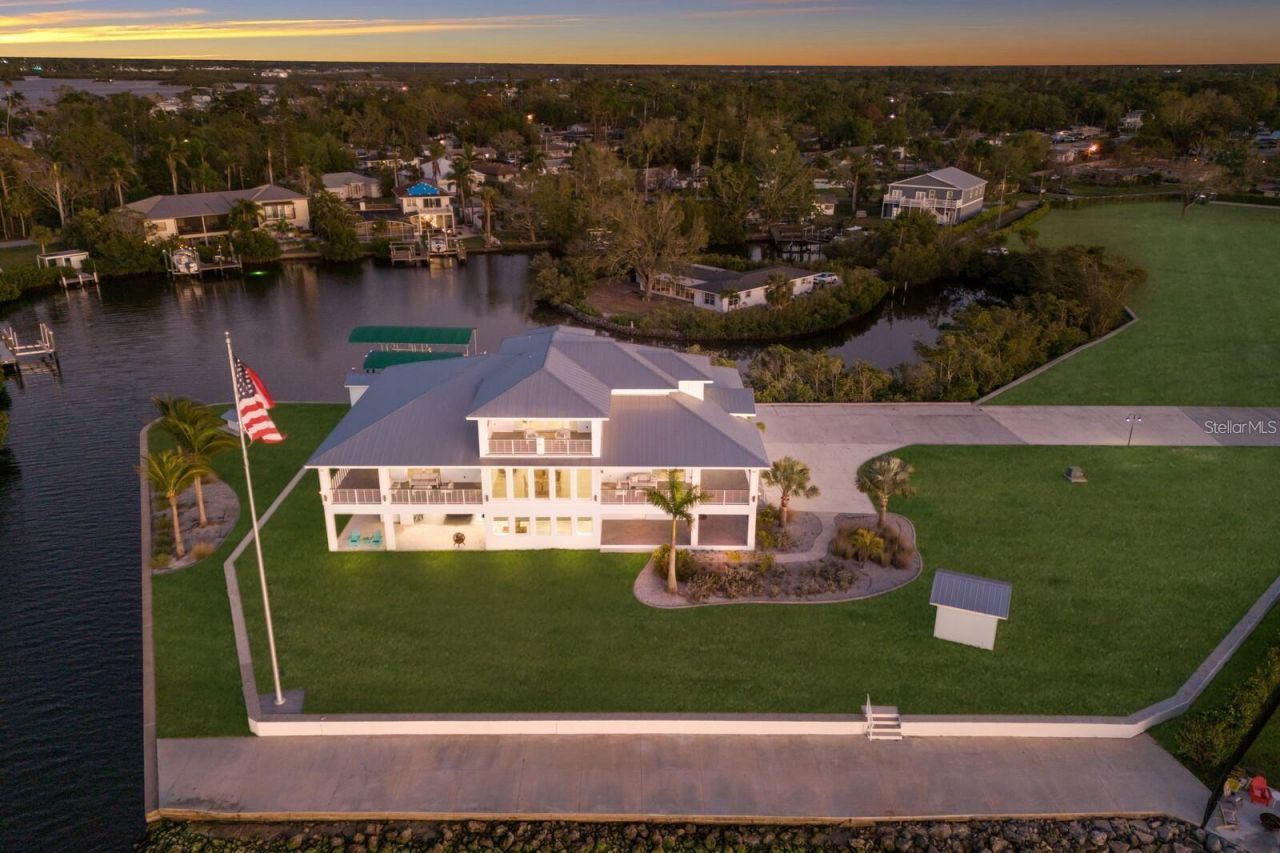 208 22nd Street Court Ne, Bradenton, FL 34208 Photo