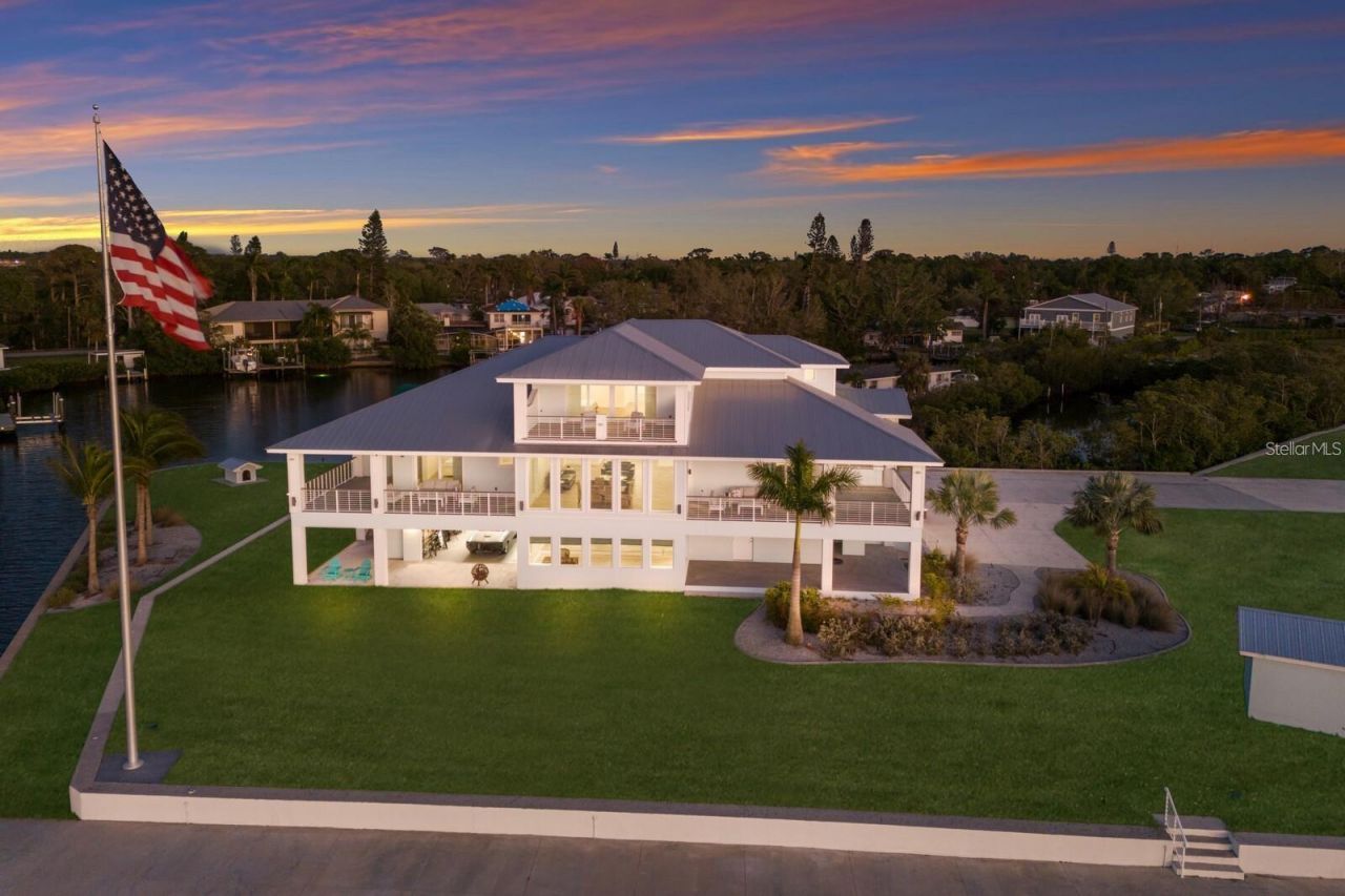 208 22nd Street Court Ne, Bradenton, FL 34208 Photo