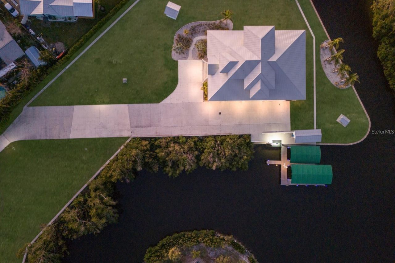 208 22nd Street Court Ne, Bradenton, FL 34208 Photo