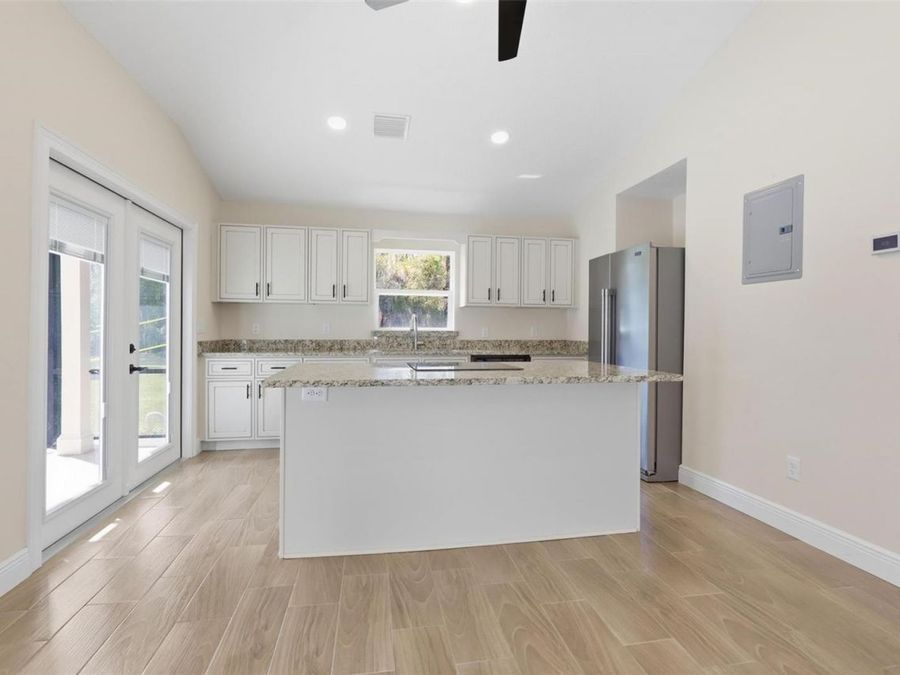 Property Image 64