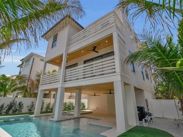 2215 AVENUE C, BRADENTON BEACH, FL 34217