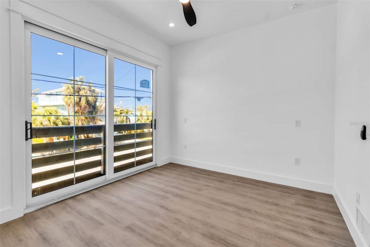 2215 Avenue C, Bradenton Beach, FL 34217 Photo