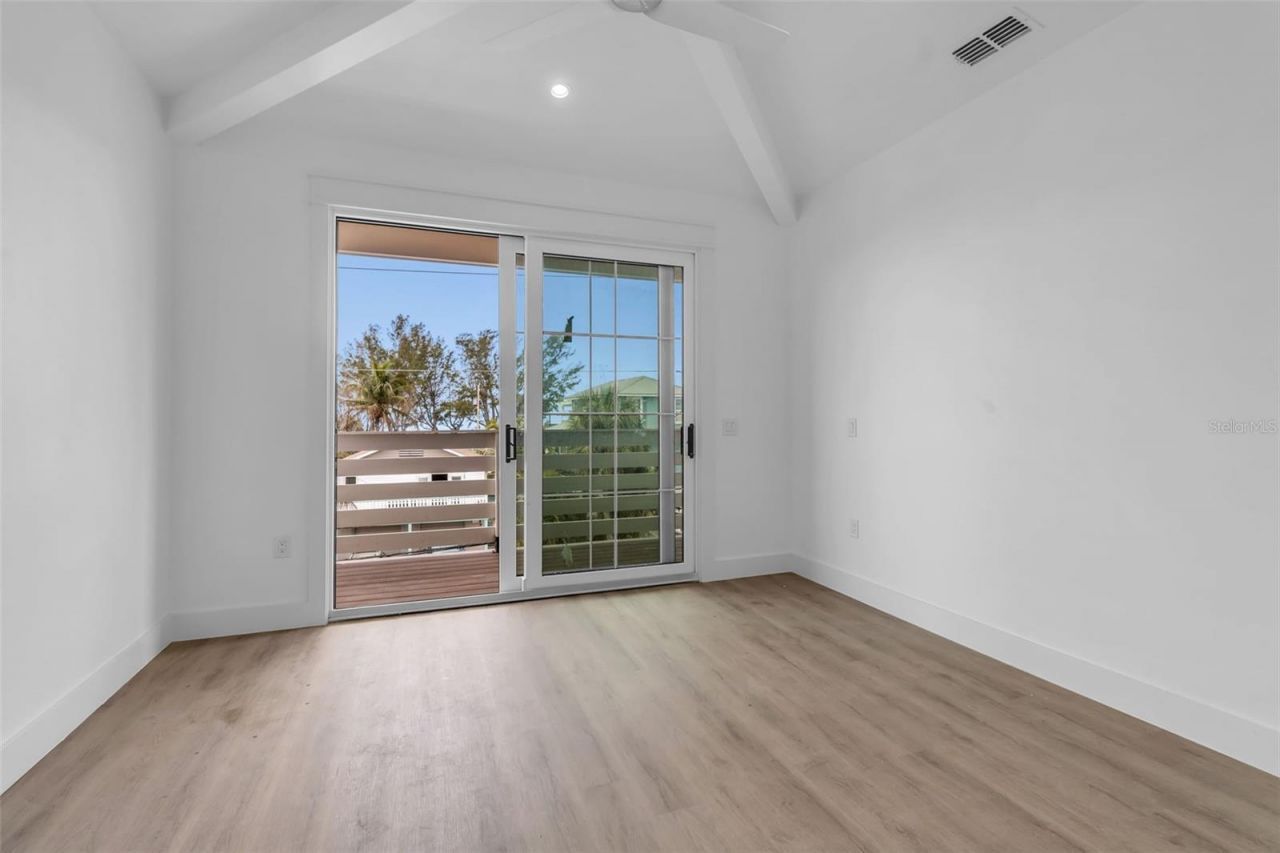 2215 Avenue C, Bradenton Beach, FL 34217 Photo