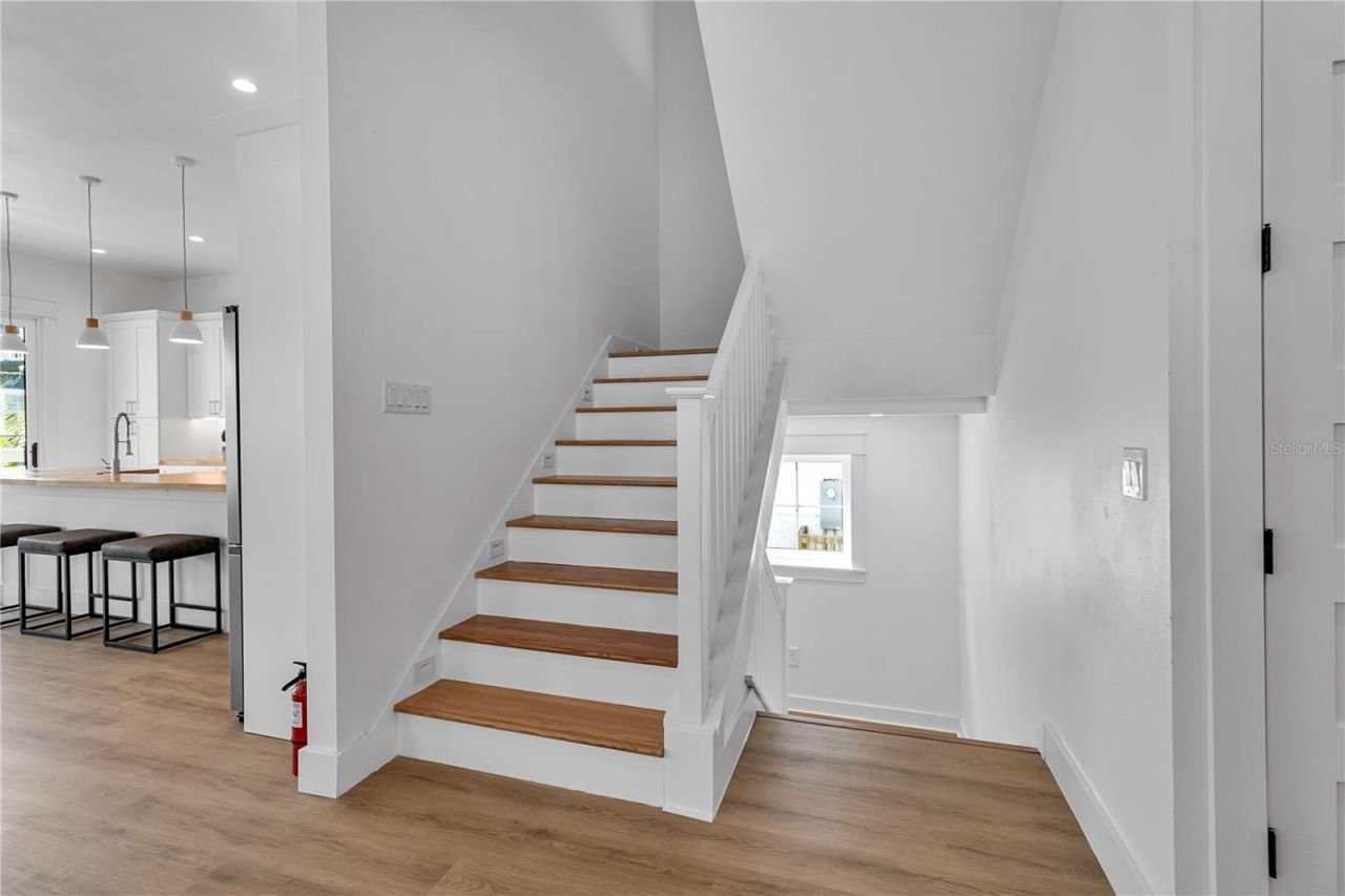 2215 Avenue C, Bradenton Beach, FL 34217 Photo