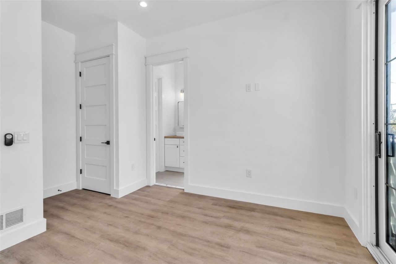 2215 Avenue C, Bradenton Beach, FL 34217 Photo