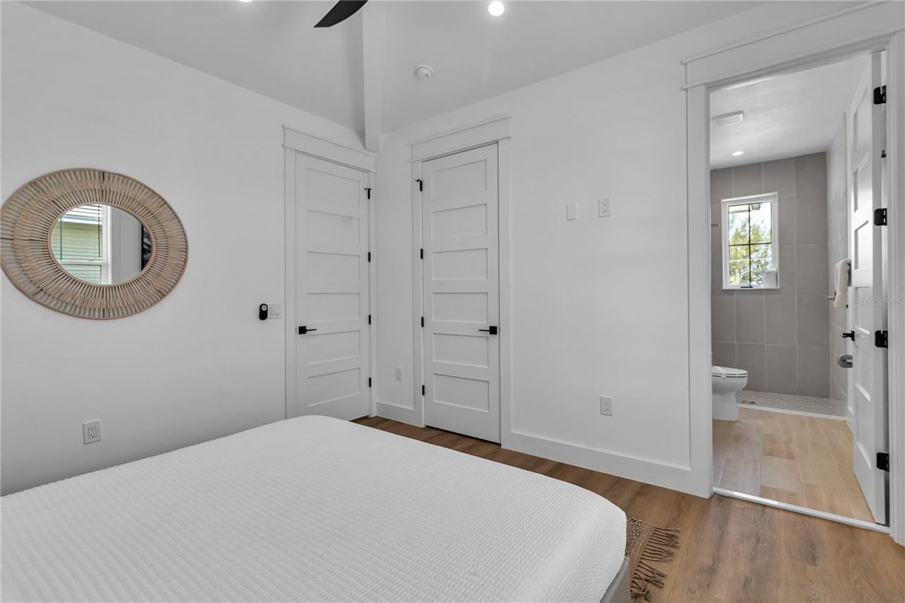 2215 Avenue C, Bradenton Beach, FL 34217 Photo