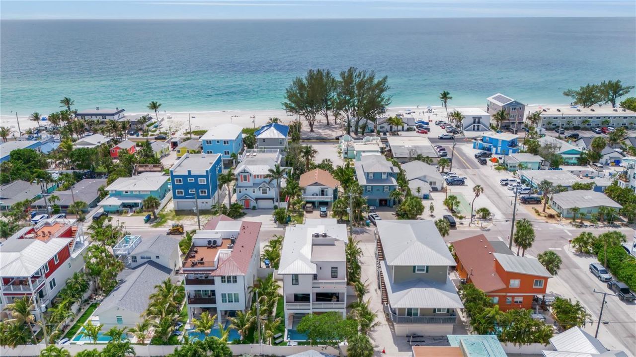 2215 Avenue C, Bradenton Beach, FL 34217 Photo
