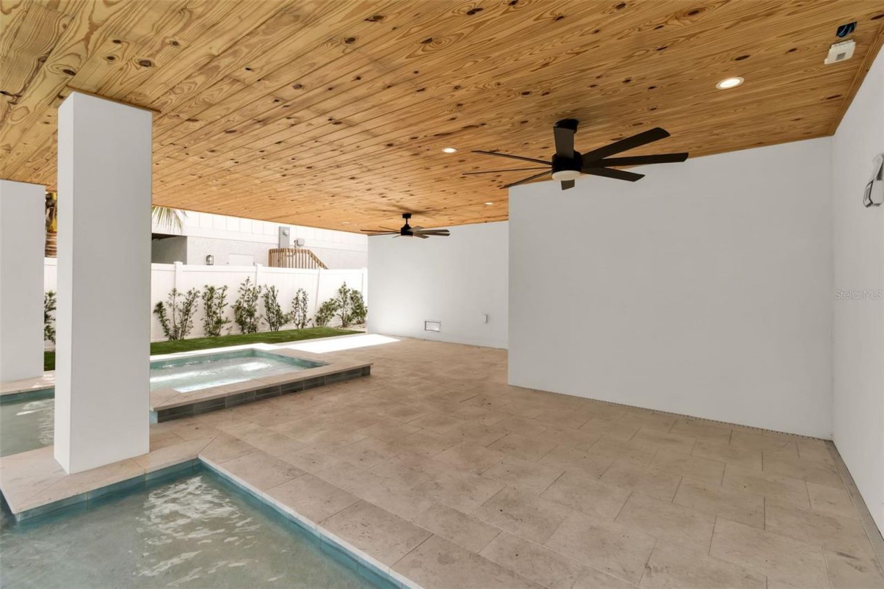 2215 Avenue C, Bradenton Beach, FL 34217 Photo