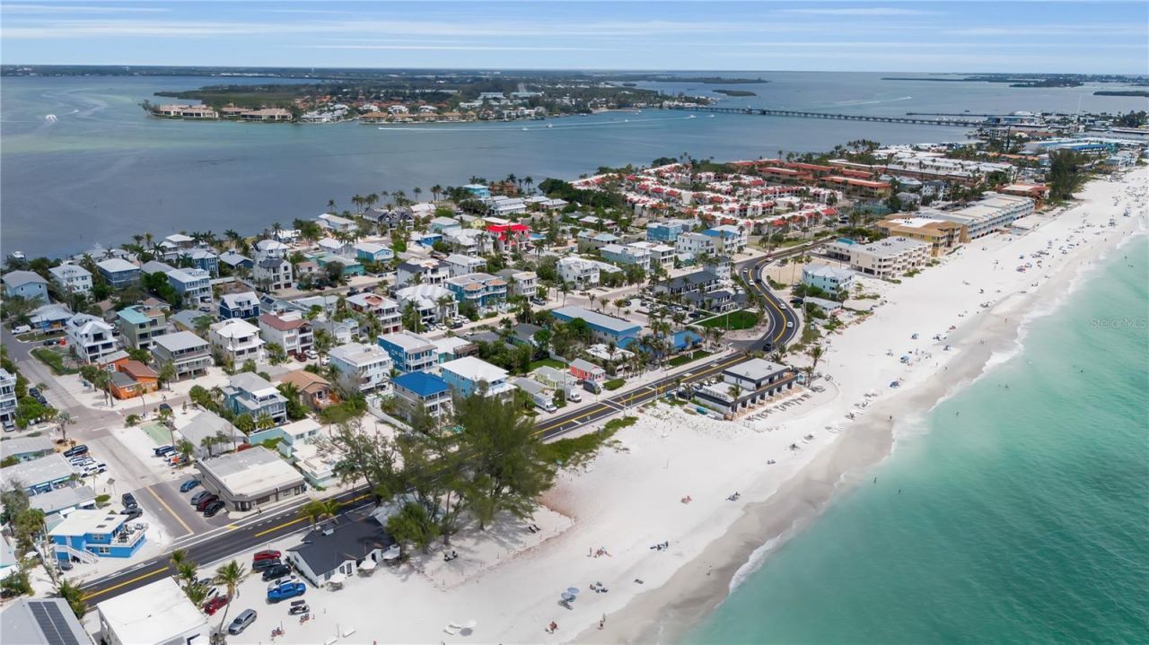 2215 Avenue C, Bradenton Beach, FL 34217 Photo