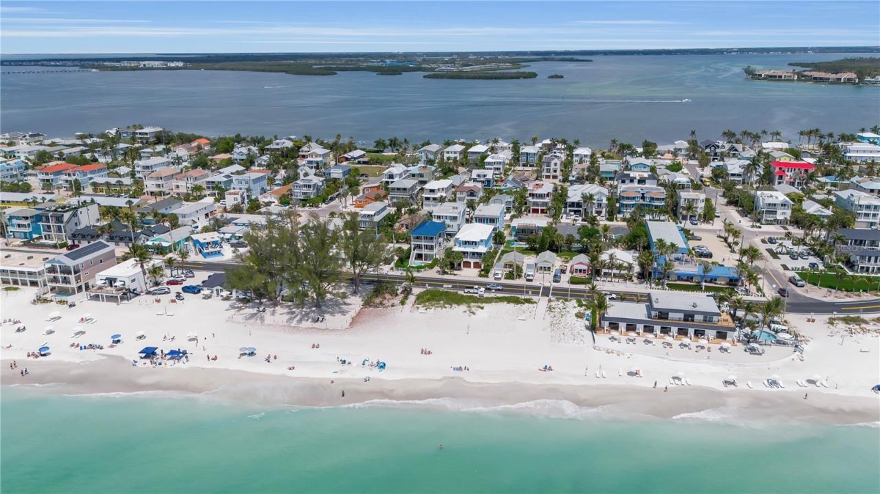2215 Avenue C, Bradenton Beach, FL 34217 Photo