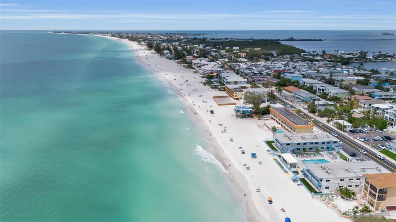 2215 Avenue C, Bradenton Beach, FL 34217 Photo