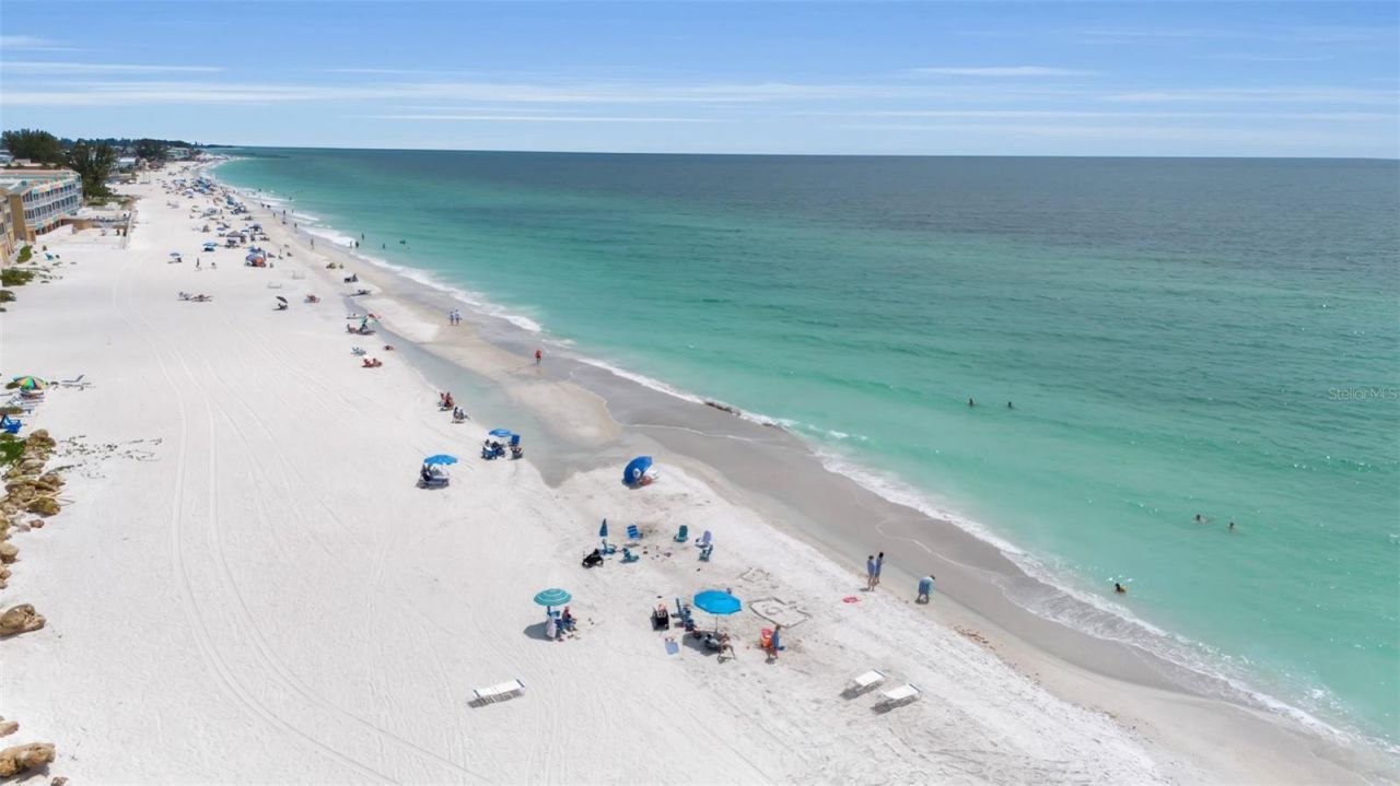 2215 Avenue C, Bradenton Beach, FL 34217 Photo
