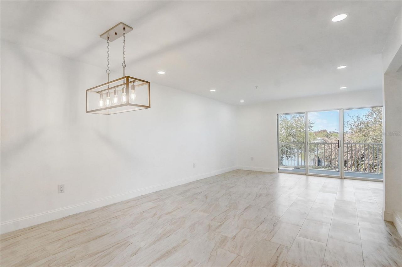 13941 Fairway Island Drive, Unit 723, Orlando, FL 32837 Photo