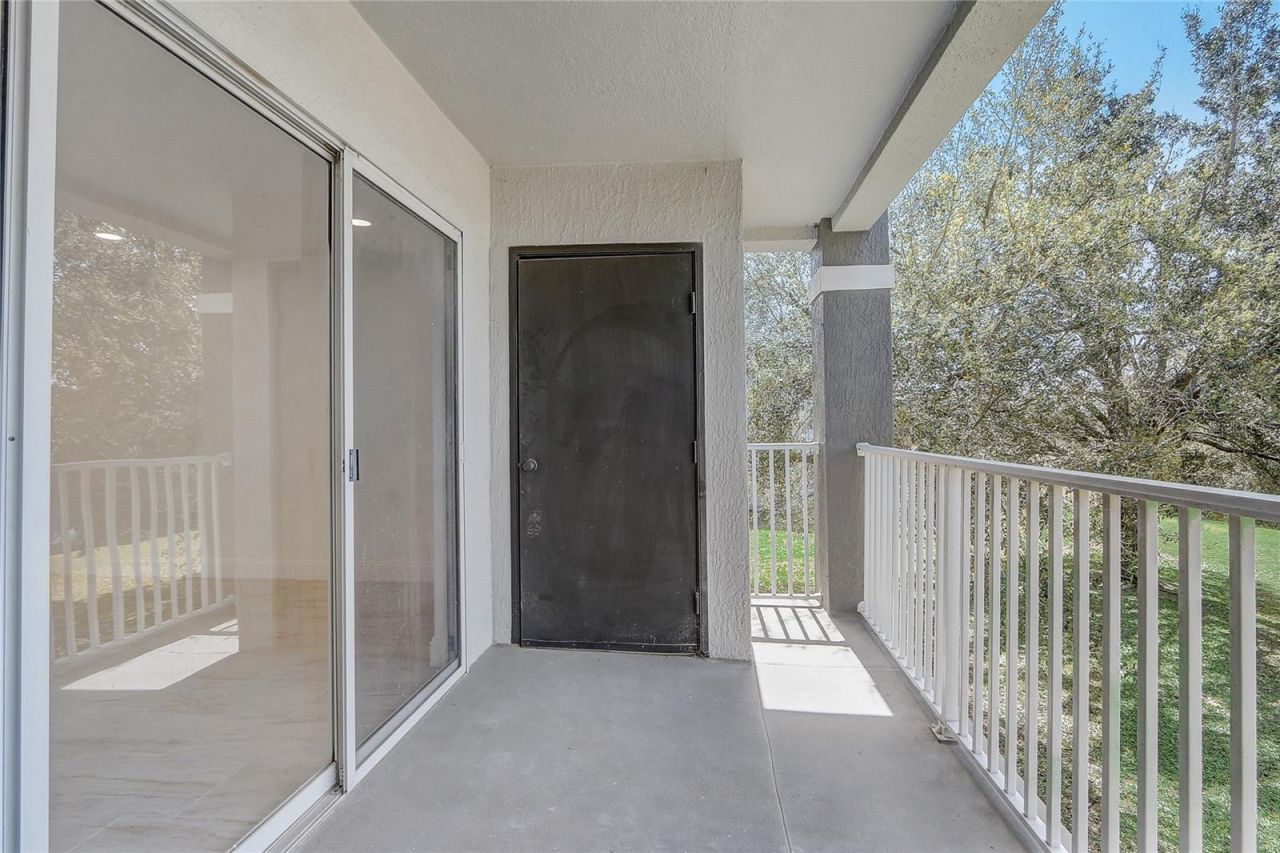 13941 Fairway Island Drive, Unit 723, Orlando, FL 32837 Photo