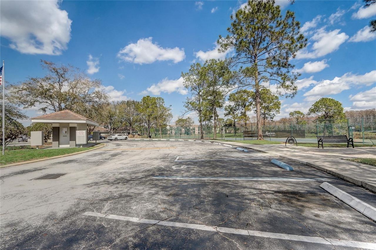 13941 Fairway Island Drive, Unit 723, Orlando, FL 32837 Photo