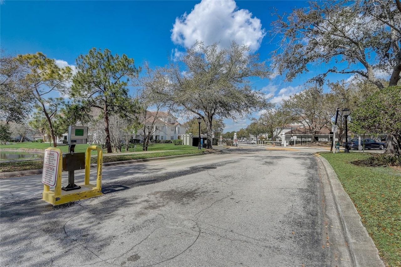13941 Fairway Island Drive, Unit 723, Orlando, FL 32837 Photo