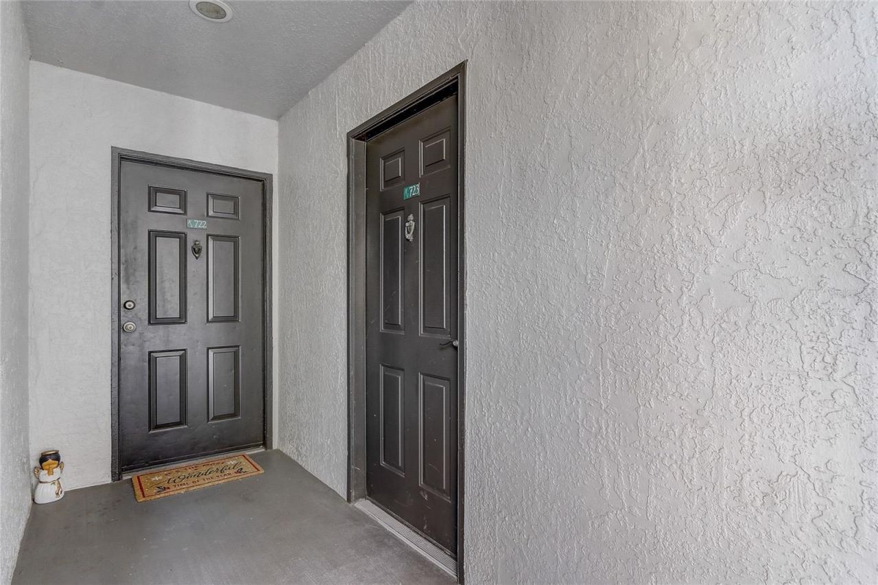 13941 Fairway Island Drive, Unit 723, Orlando, FL 32837 Photo