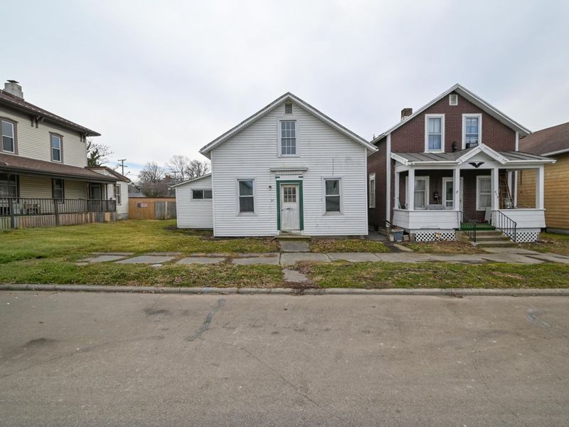 317 E Rensselaer Street, Bucyrus, OH 44820 Photo 1