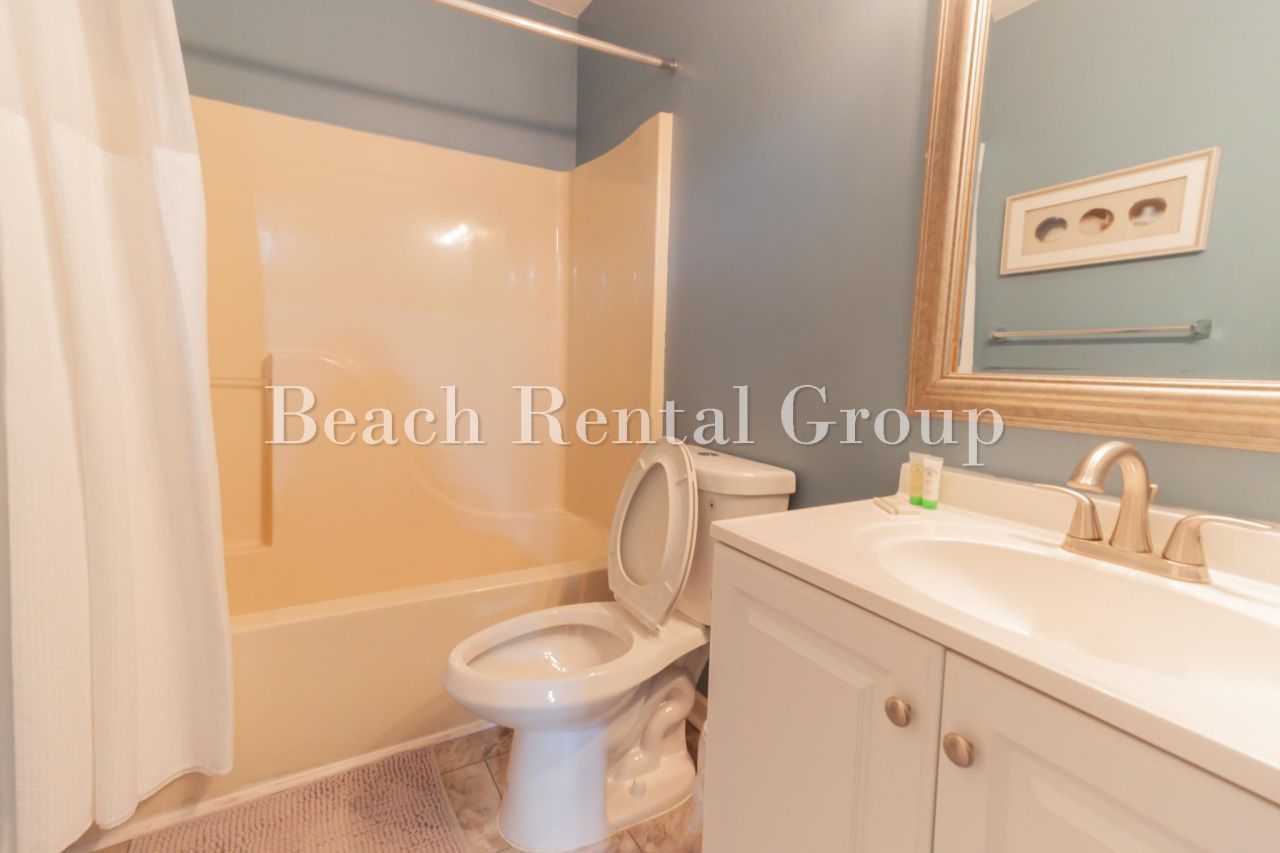 4109 Pinehurst Circle  Photo 11