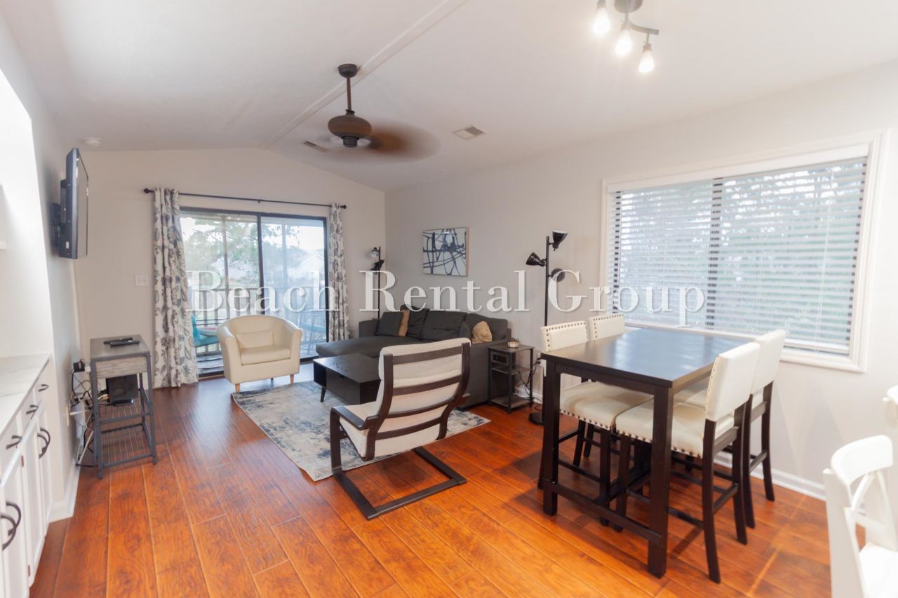 4109 Pinehurst Circle  Photo 7