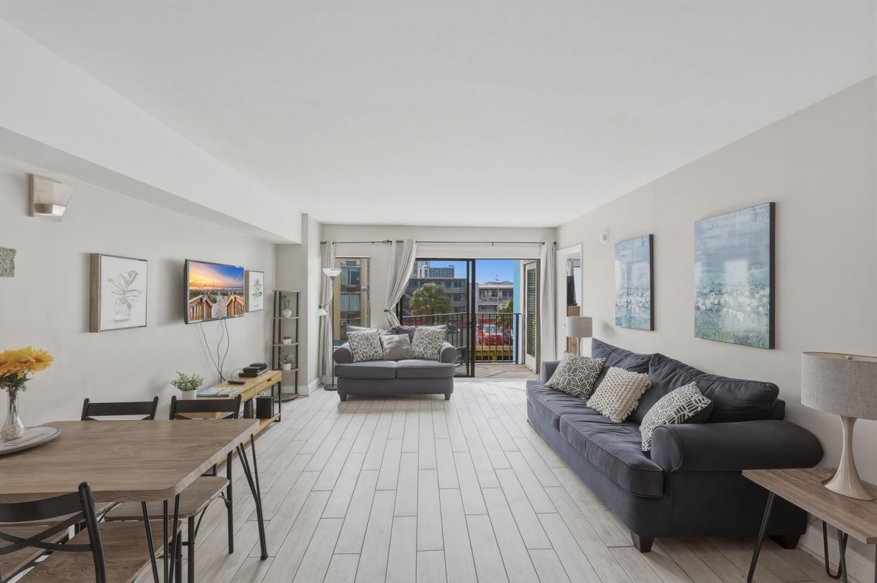 1605 S Ocean Blvd.  Photo 11