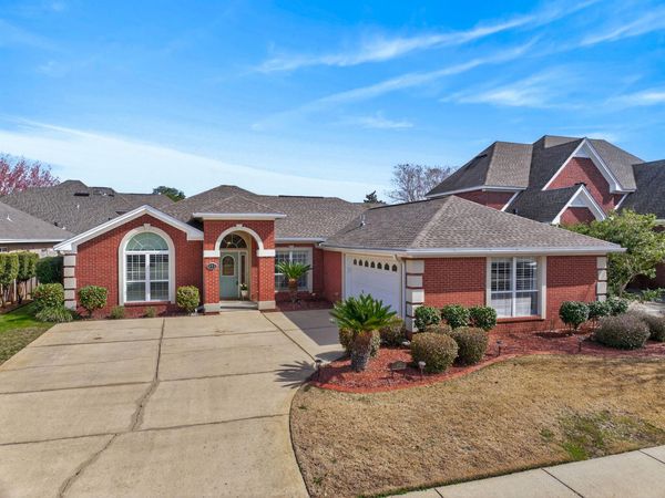 493 Hanover Port Lane, Fort Walton Beach, FL 32547