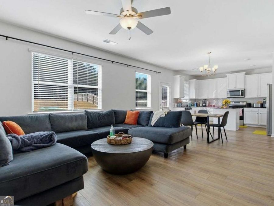 Property Image 8