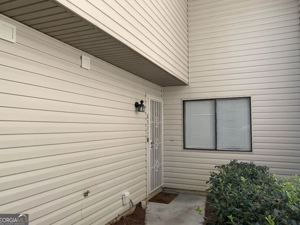 8577 Parkside Drive, Jonesboro, GA 30238