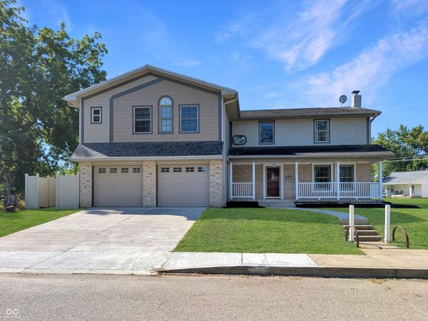 401 Knox Street , Frankfort, IN 46041