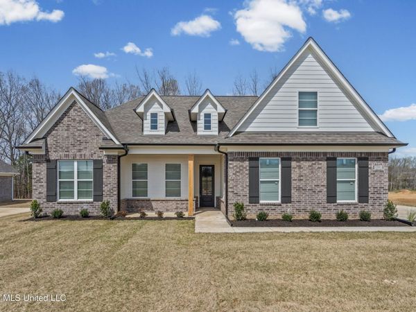 1368 Crk Hvn Drive, Hernando, MS 38632