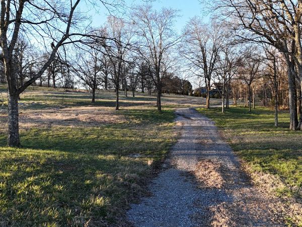 4887 Vincion Rd , Murfreesboro, TN 37130