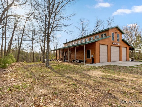 1591 W Fruitvale Road, Montague, MI 49437