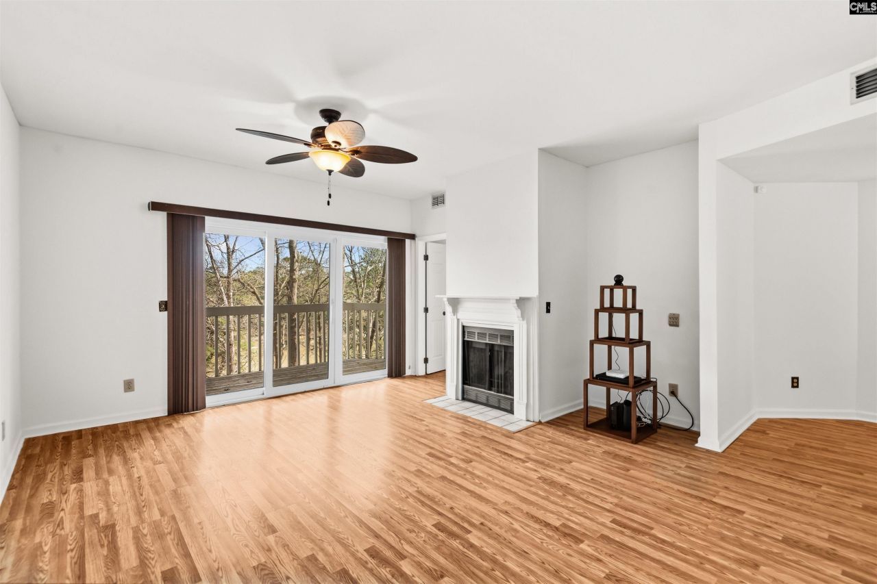 1850 Atlantic Drive  Photo 11