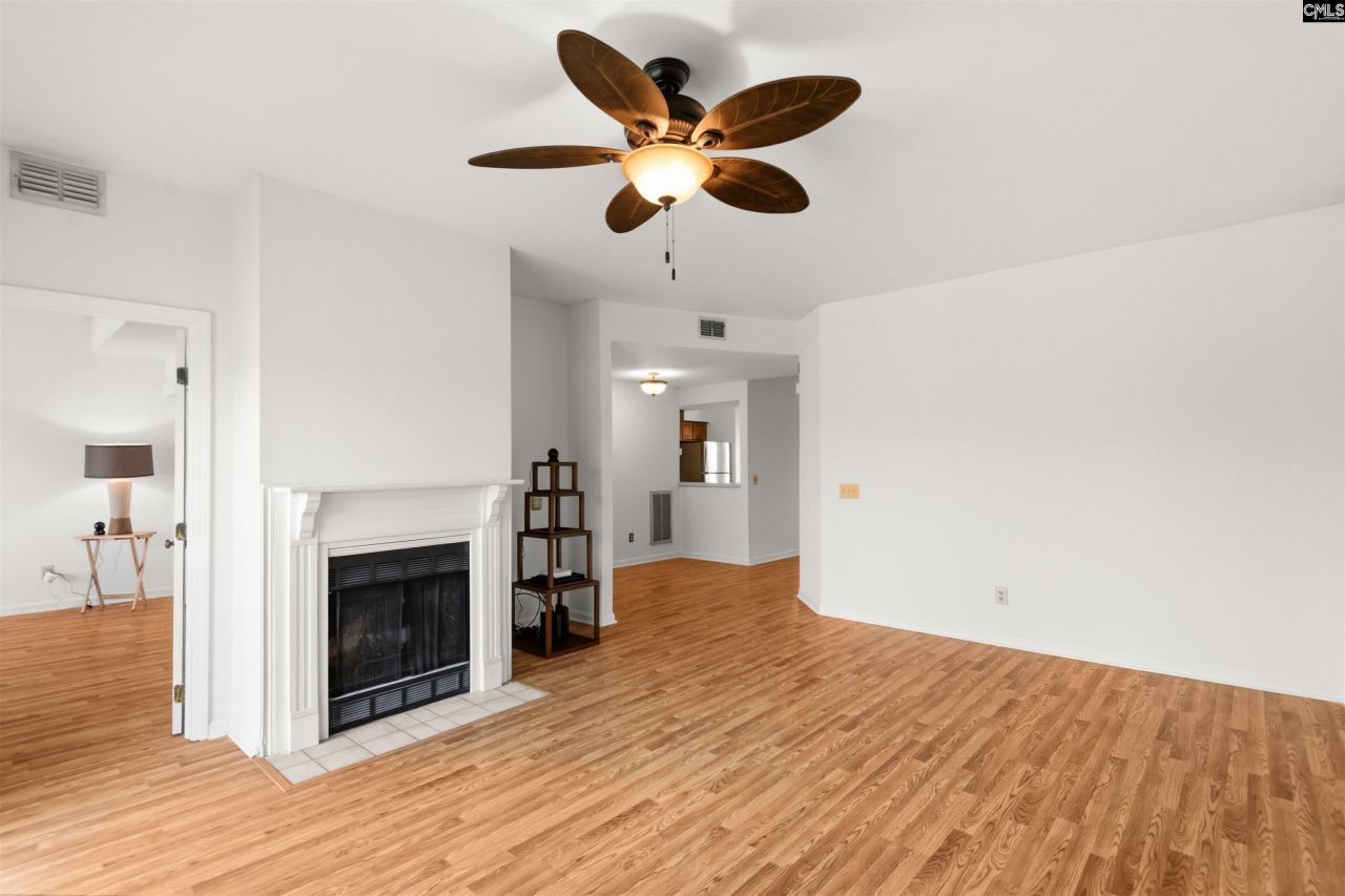 1850 Atlantic Drive  Photo 13