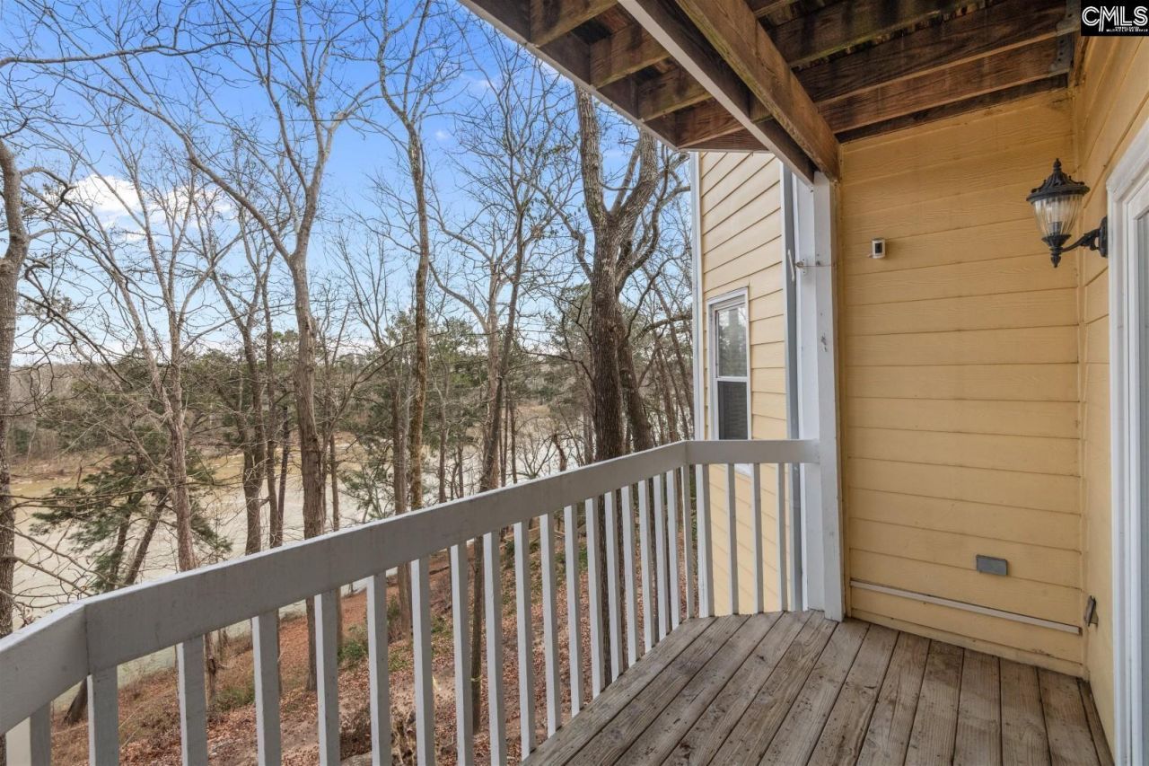 1850 Atlantic Drive  Photo 17