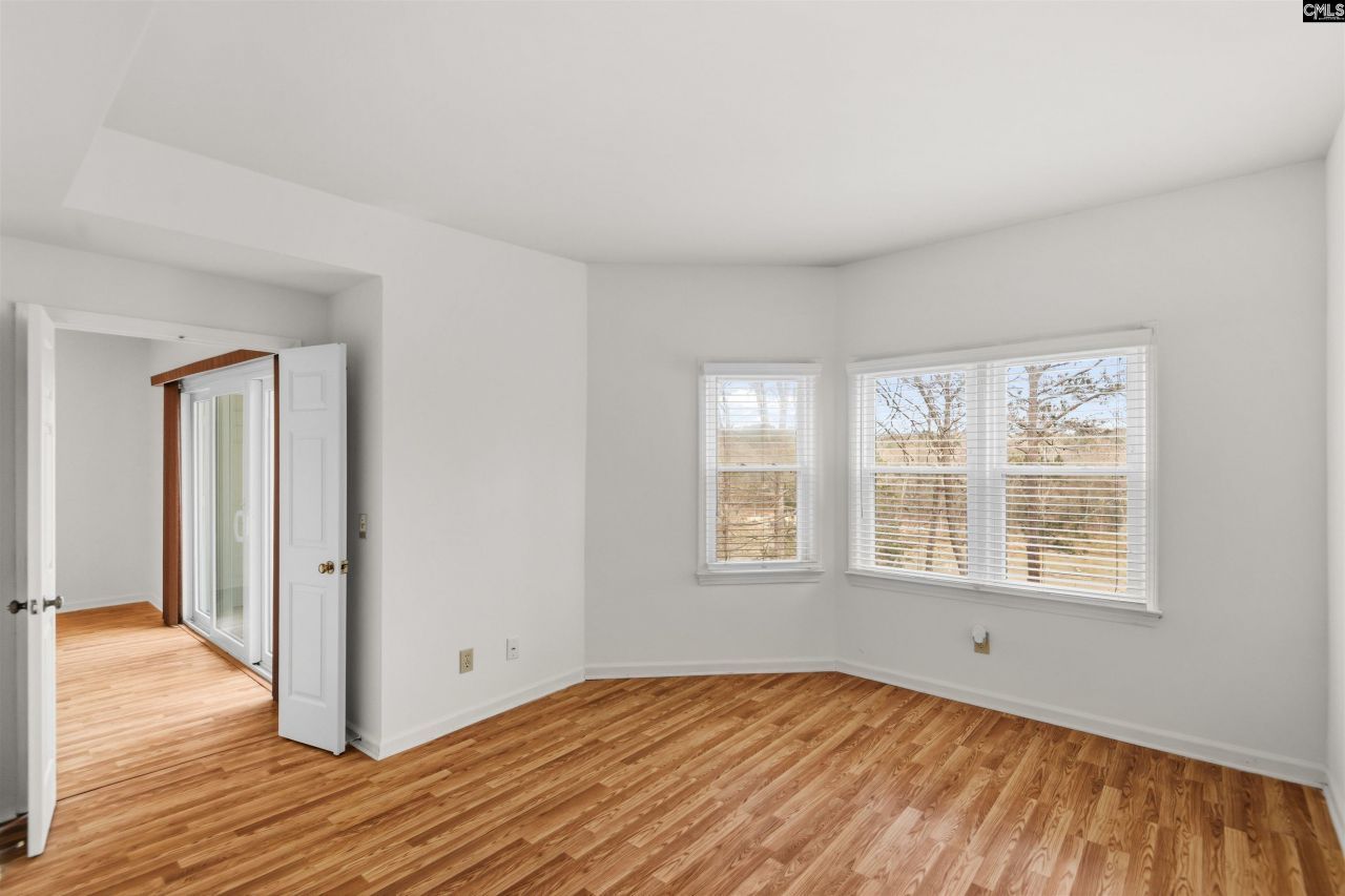 1850 Atlantic Drive  Photo 19